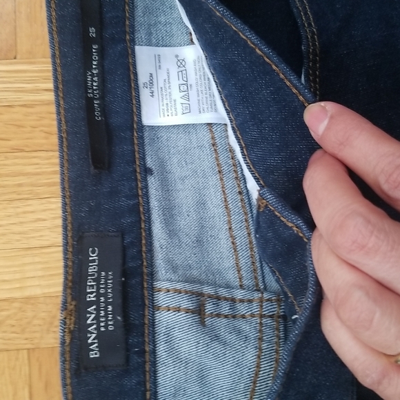 Banana Republic Premium Black Skinny Denim Jeans - Picture 4 of 5